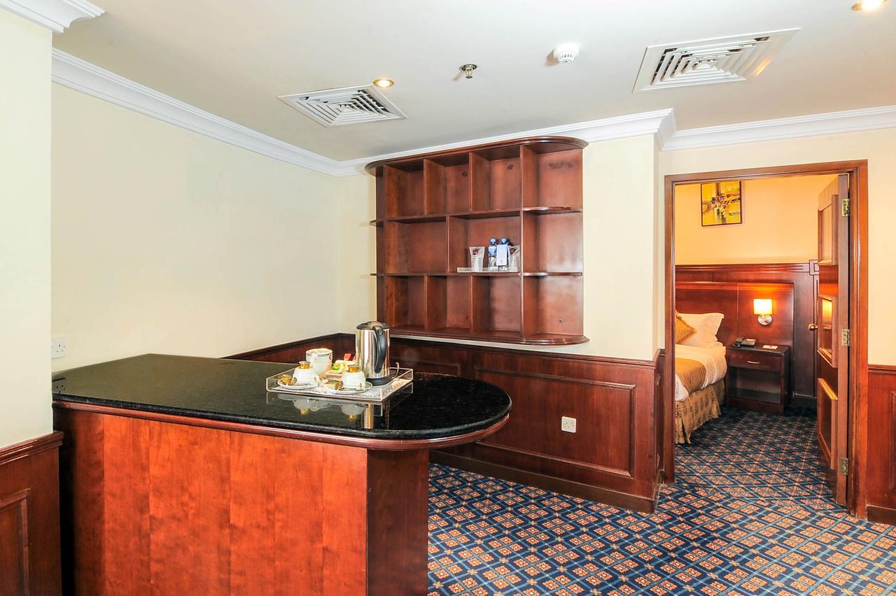 מנאמה Ramee California Hotel מראה חיצוני תמונה